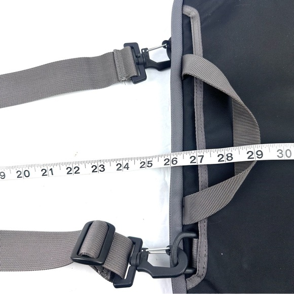 Timbuk2 Quickie Sleeve Crossbody Bag Laptop iPad Case Canvas Unisex - Picture 10 of 10